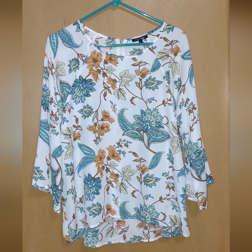 Lower price!* poly blouse(L)